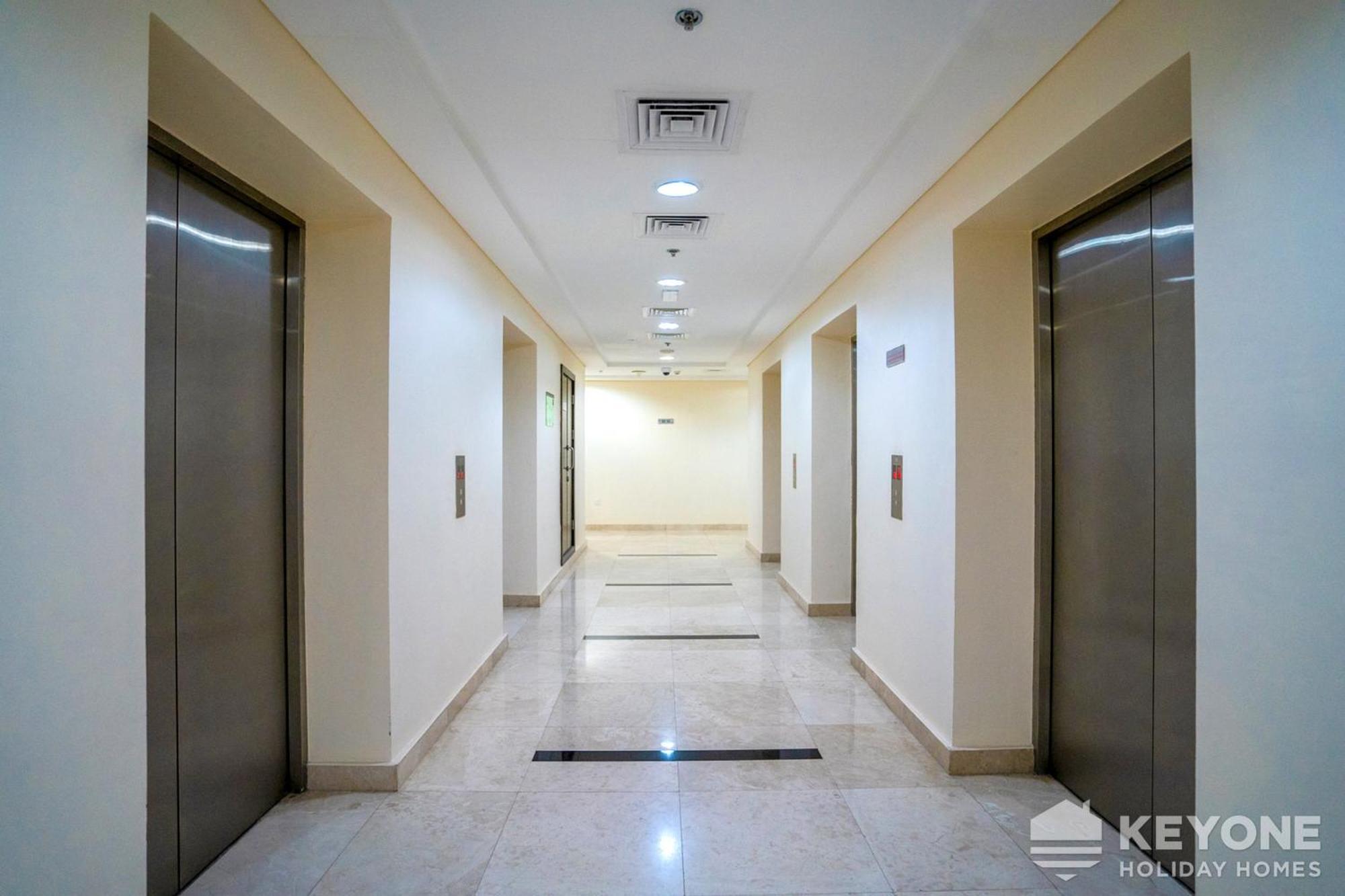 Contemporary One Bedroom With Full Marina View Dubaj Zewnętrze zdjęcie