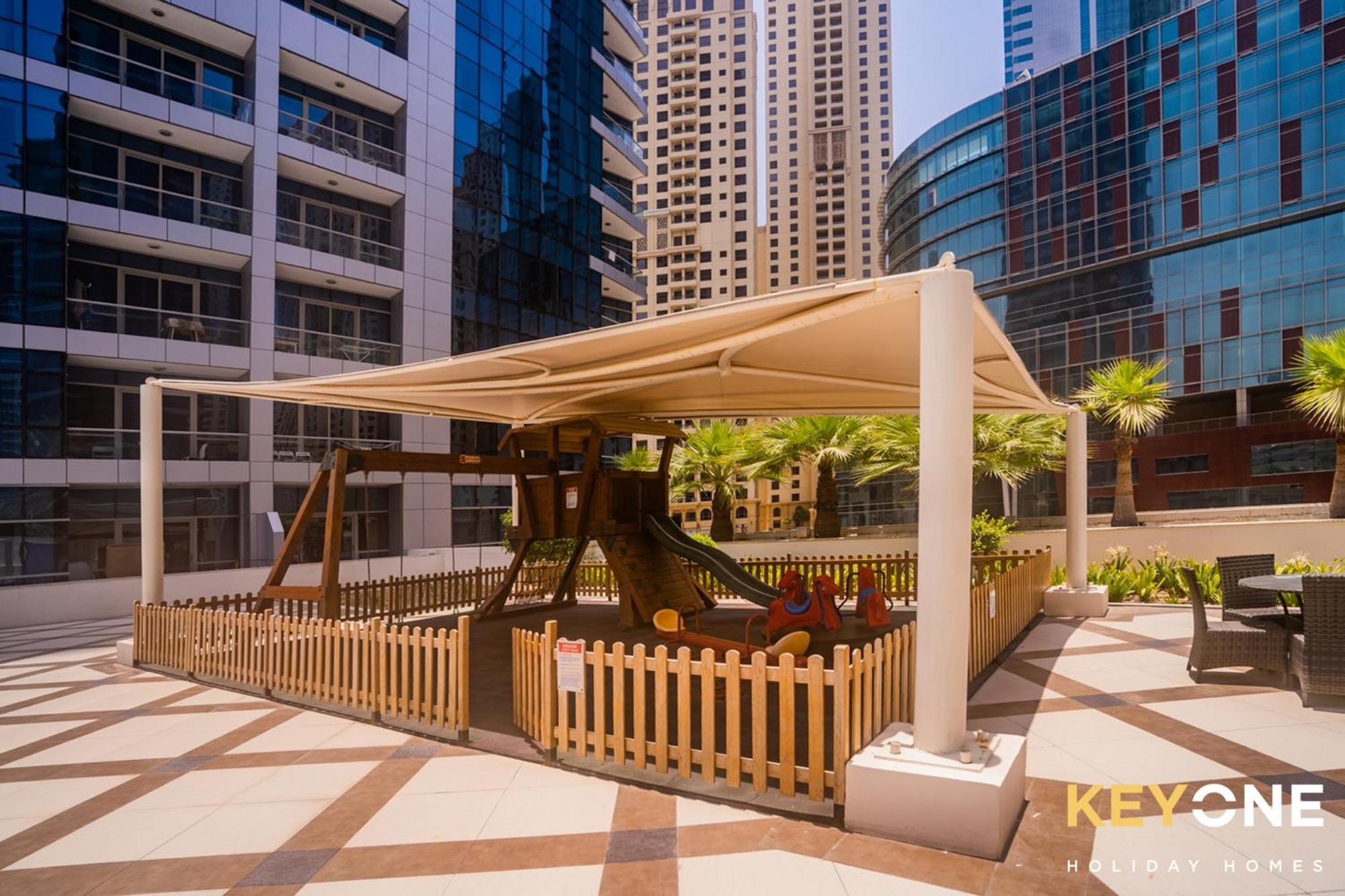 Contemporary One Bedroom With Full Marina View Dubaj Zewnętrze zdjęcie